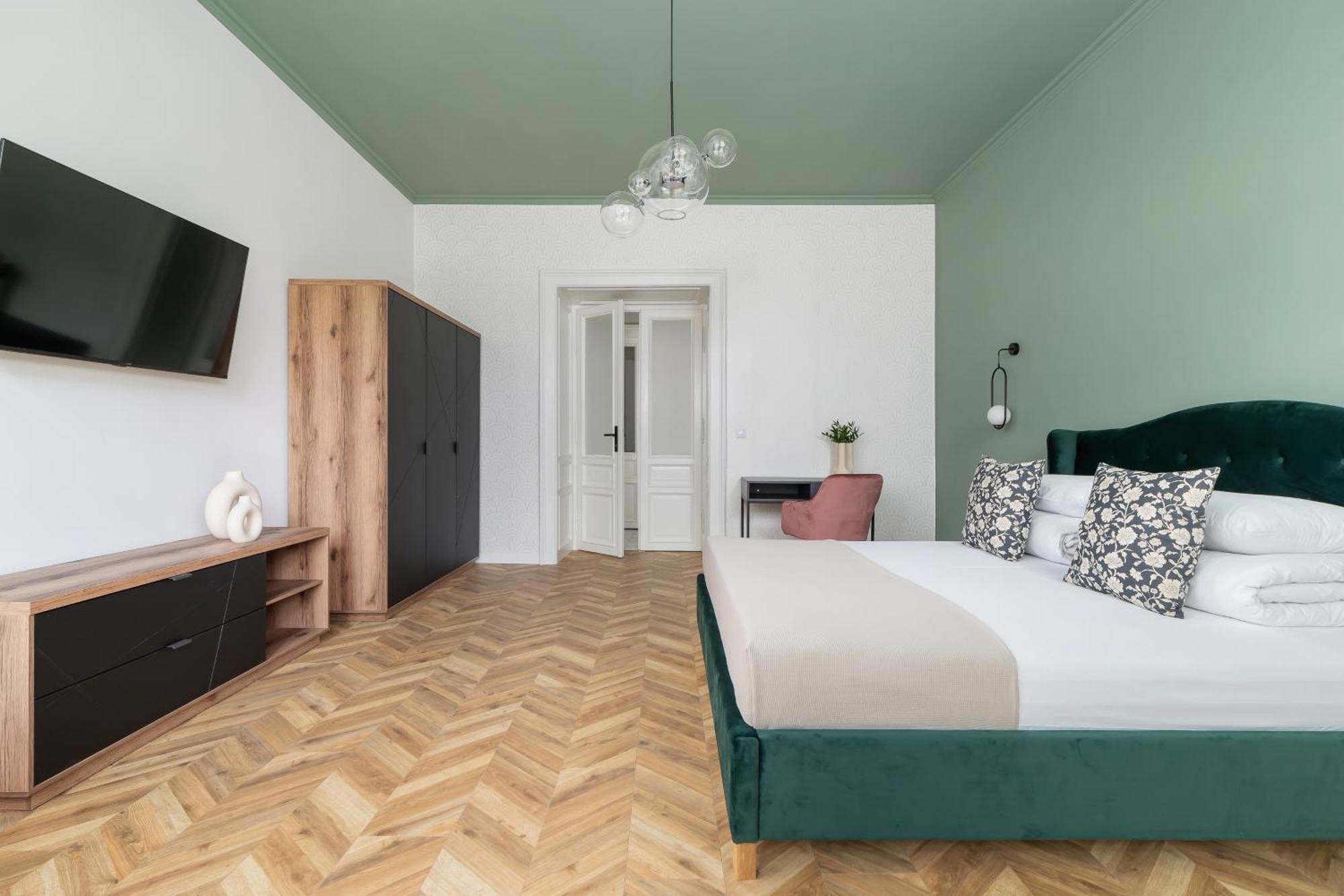 Two Bedroom Apartment - Dietla 11 Краков Экстерьер фото