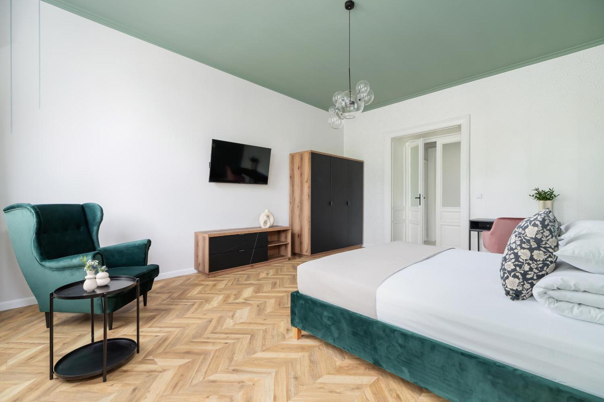 Two Bedroom Apartment - Dietla 11 Краков Экстерьер фото